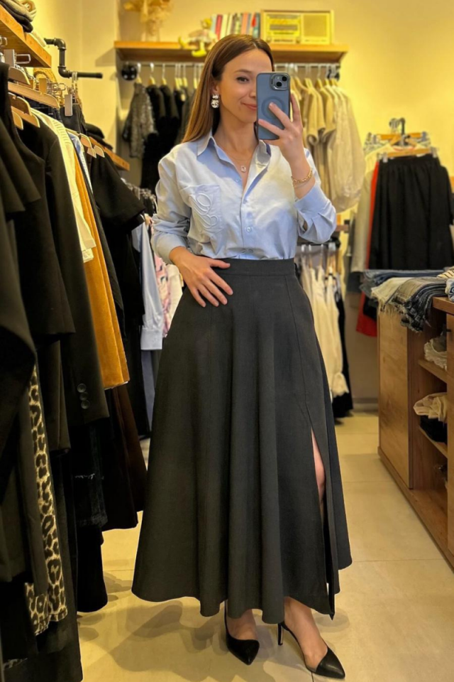 Koyu Gri Önden Yırtmaçlı Kloş Etek