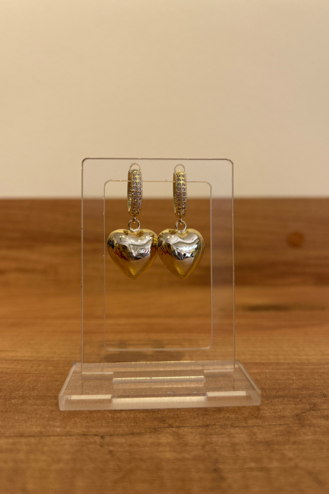 Kalpli Sallanan Küpe