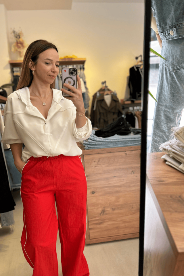 Beyaz Kapüşonlu Sweatshirt