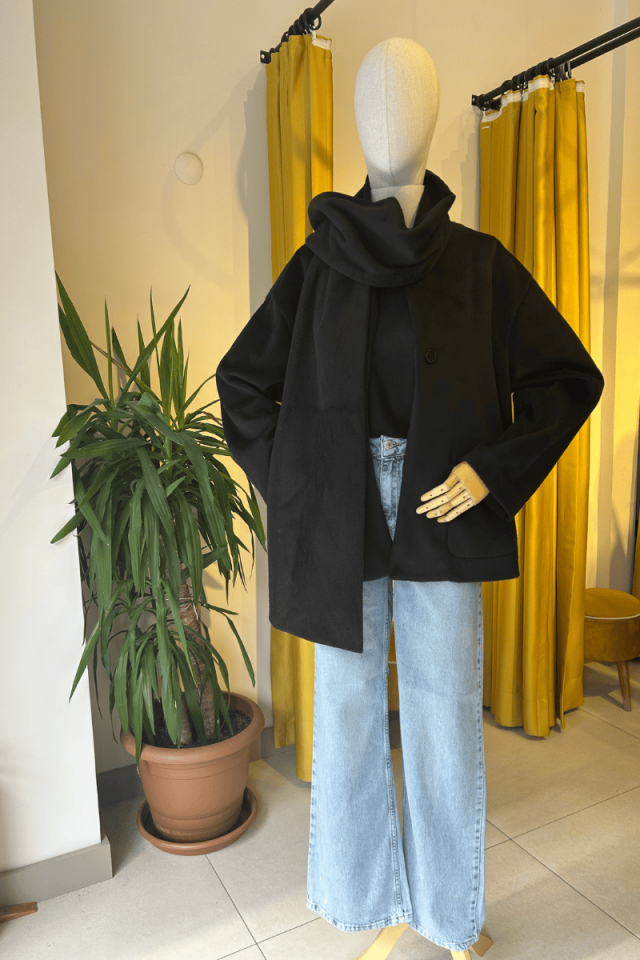 Şal Yaka Önden Cepli Siyah Kaban