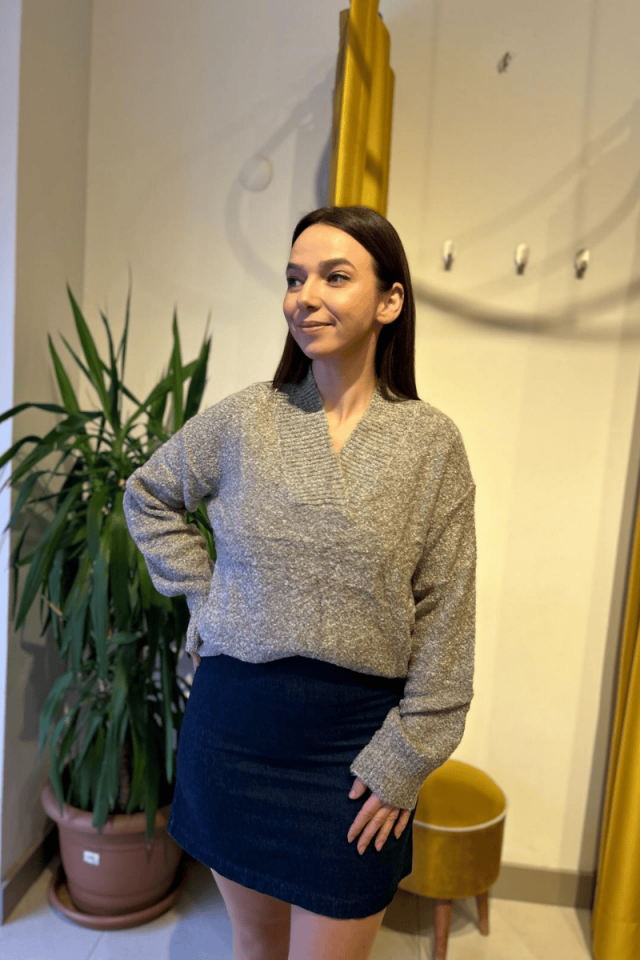 Kırçıllı V Yaka Taş Rengi Kazak