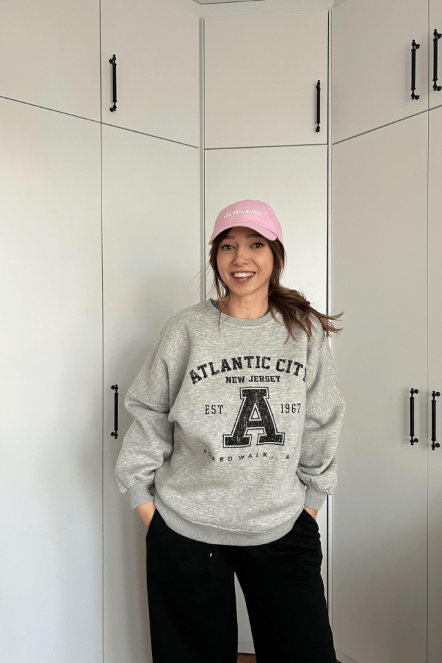 İçi Şardonlu Baskılı Gri Sweatshirt