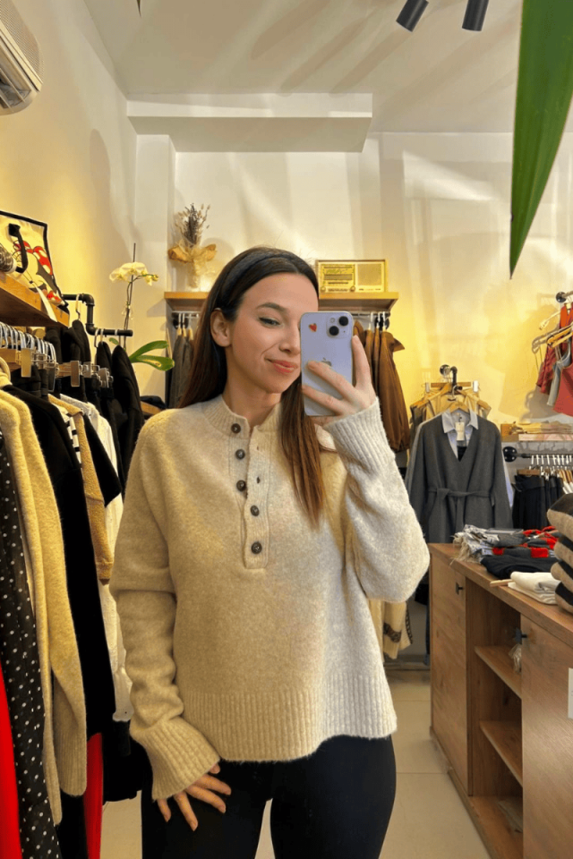 Sıfır Yaka Düğme Detaylı Taş Rengi Kazak